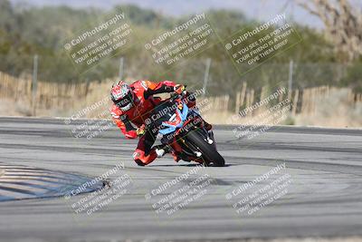 media/Dec-01-2025-Moto Forza (Mon) [[2daa91e15f]]/1-Advanced Group/Session 3 (Turn 3)/